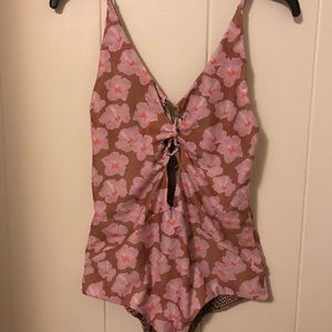 TRADED-Acacia Capsule Mahalo Kokomo size Large